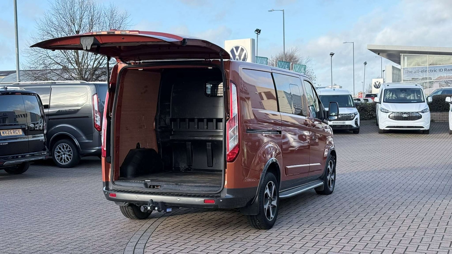 Used Ford Transit Custom 2023 for sale - 76902405: Photo 9