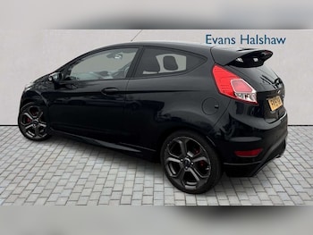 Used Ford Fiesta 2015 for sale - 78104102: Photo