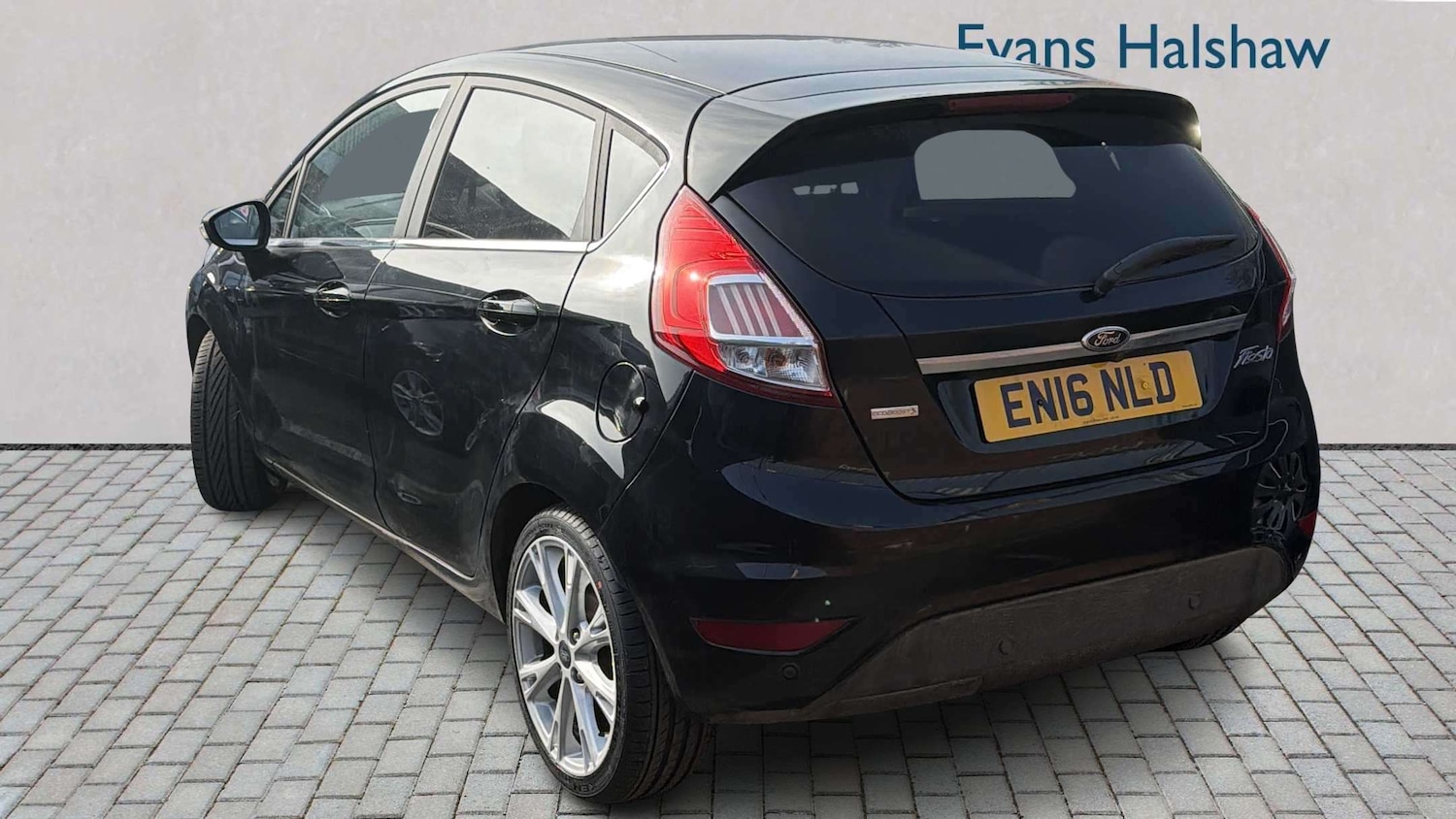 Used Ford Fiesta 2016 for sale - 77772273: Photo 2