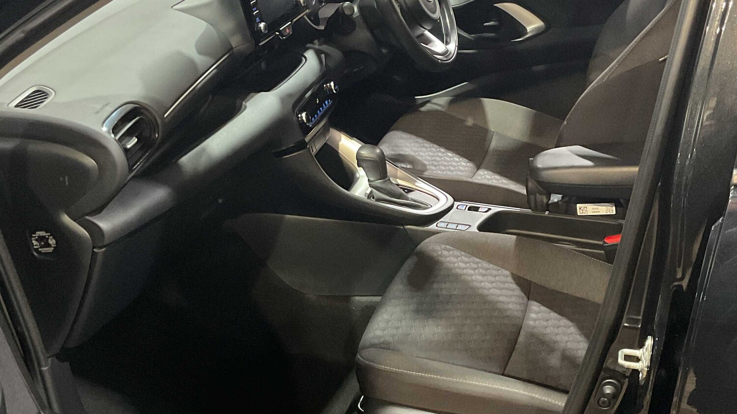 Used Toyota Yaris 2022 for sale - 76875790: Photo 16