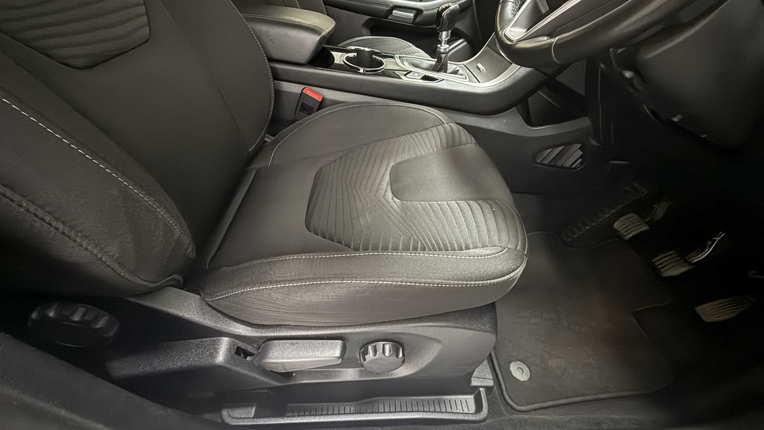 Used Ford S-Max 2020 for sale - 76034748: Photo 14