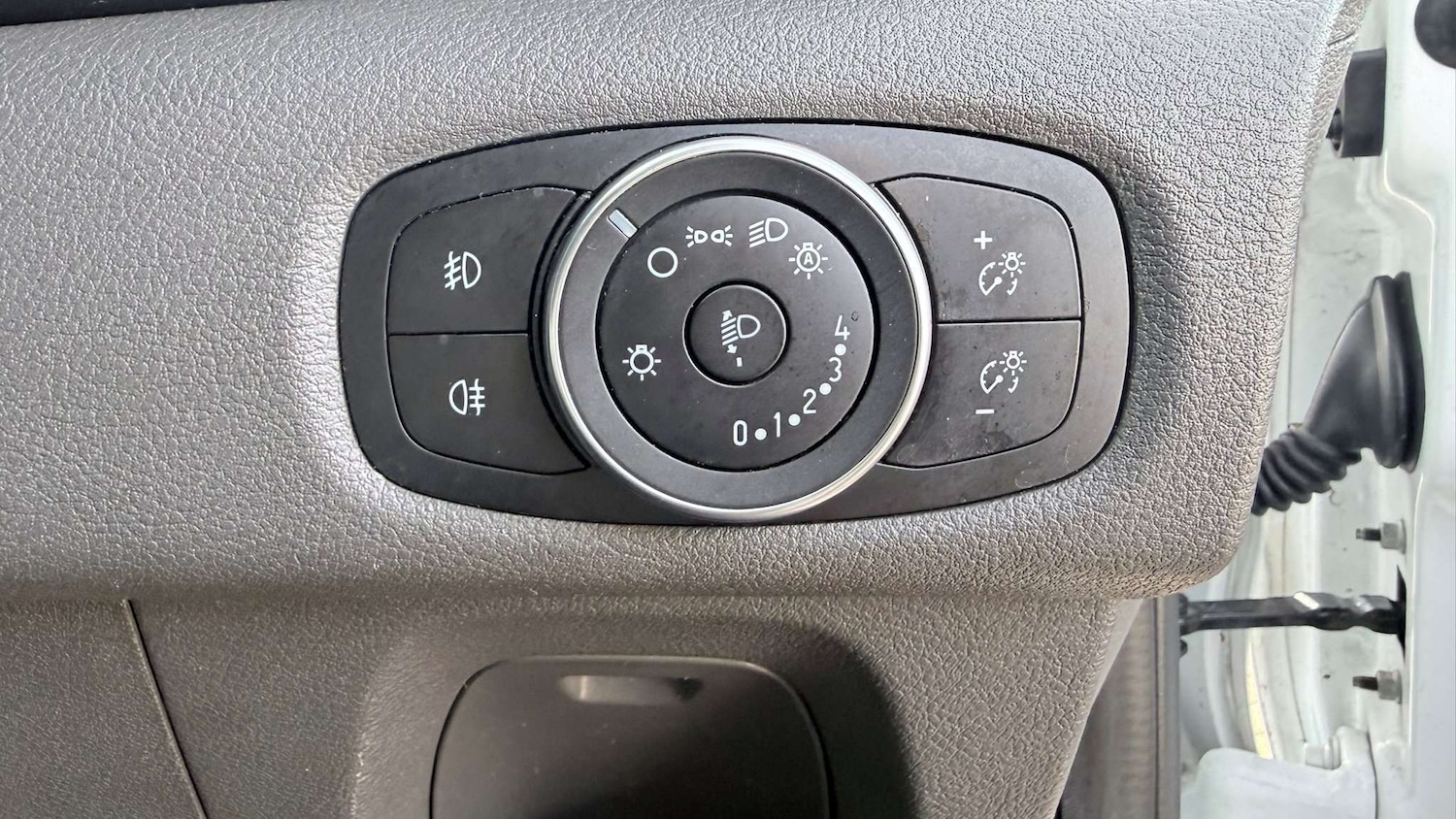 Used Ford Transit Custom 2018 for sale - 77443379: Photo 23