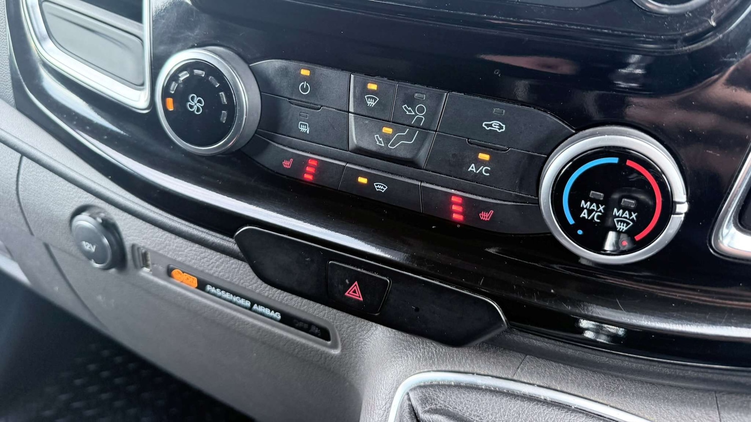 Used Ford Transit Custom 2018 for sale - 77443379: Photo 29