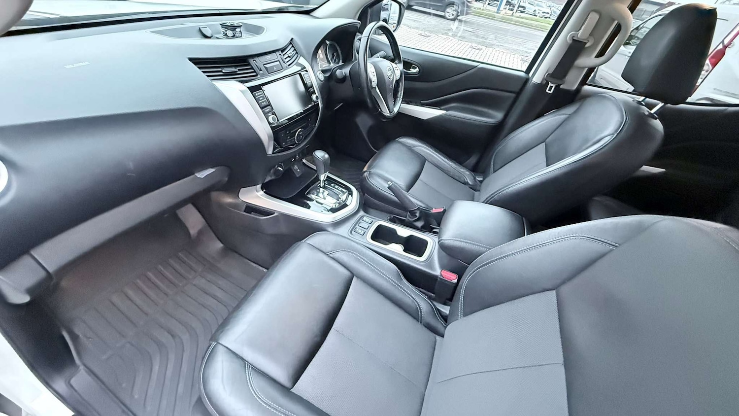 Used Nissan Navara 2021 for sale - 77373907: Photo 15