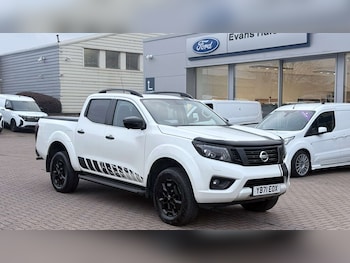 Used Nissan Navara 2021 for sale - 77373907: Photo