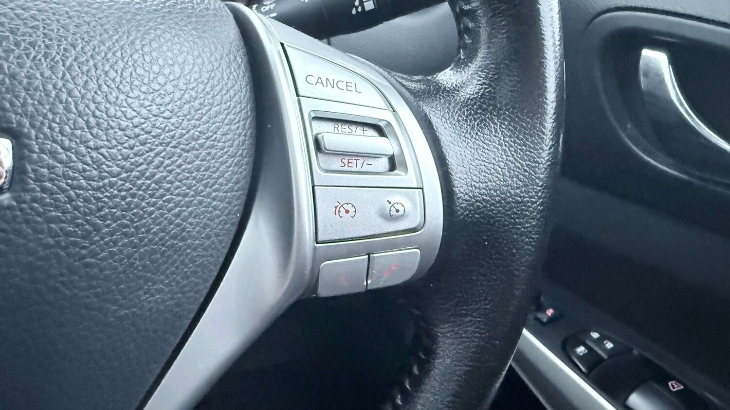 Used Nissan Navara 2021 for sale - 77373907: Photo 33