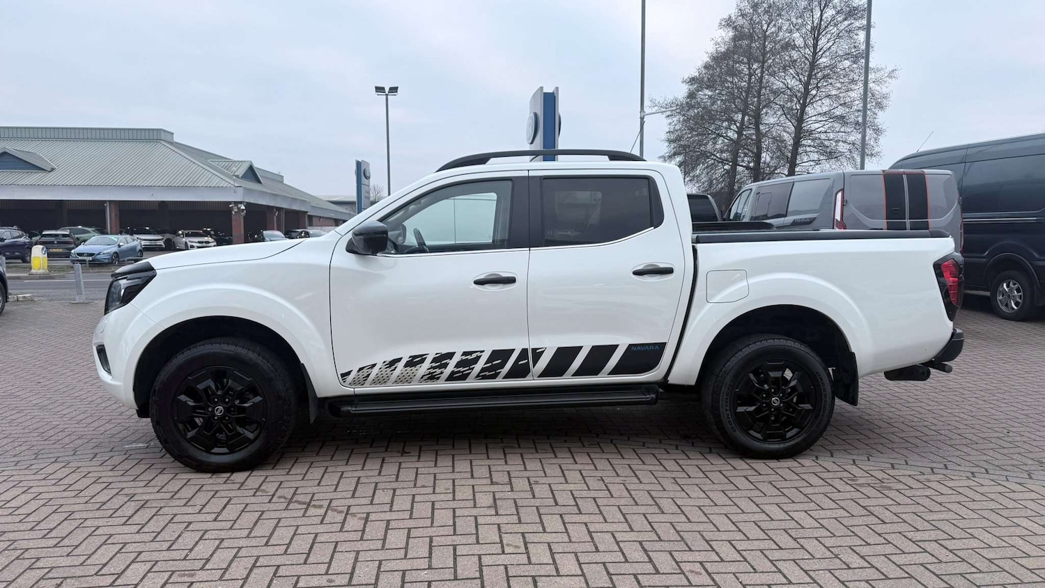 Used Nissan Navara 2021 for sale - 77373907: Photo 4