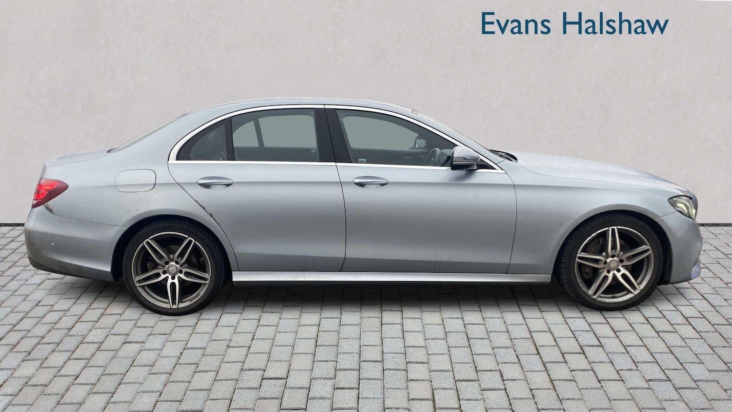 Used Mercedes-Benz E Class 2016 for sale - 77373928: Photo 5