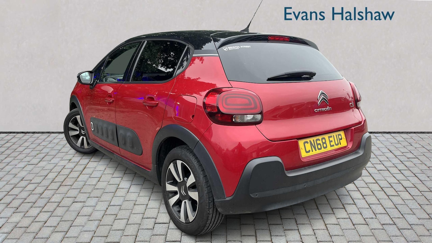 Used Citroen C3 2018 for sale - 76286345: Photo 2