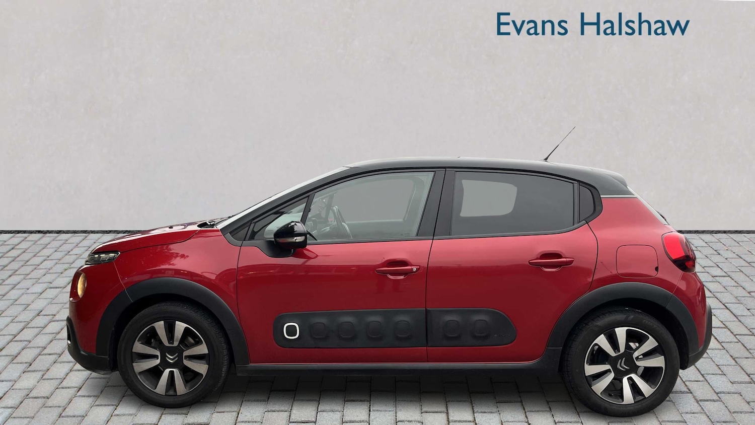 Used Citroen C3 2018 for sale - 76286345: Photo 3