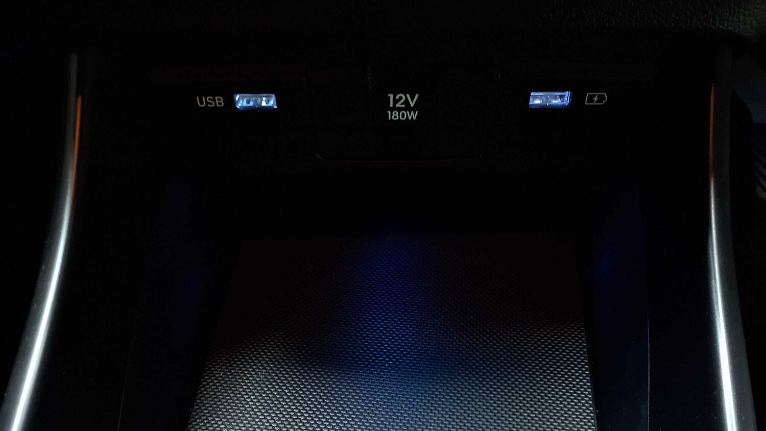 Used Hyundai i20 2023 for sale - 77913818: Photo 25