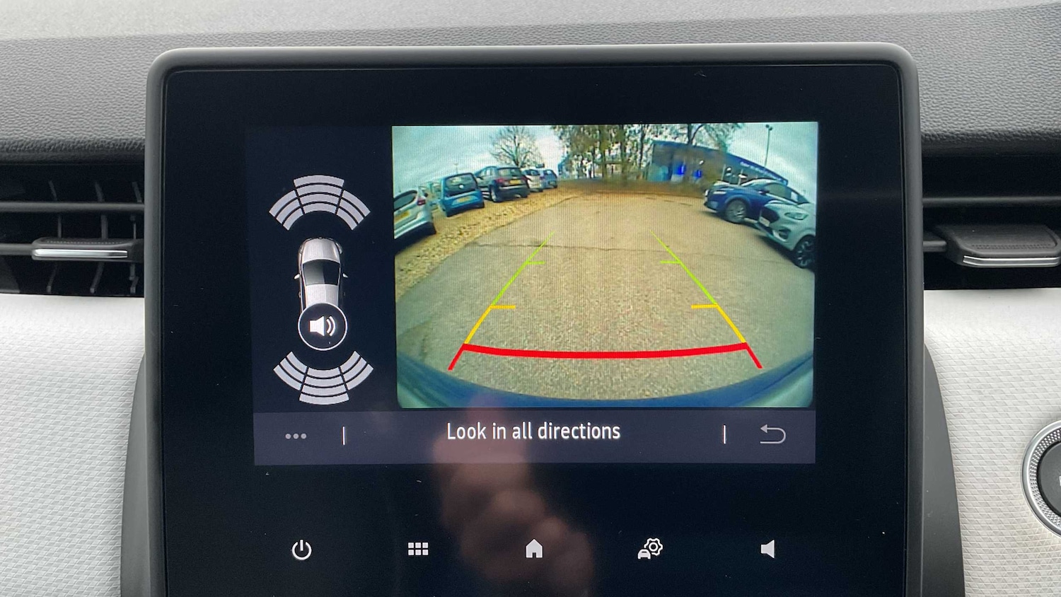 Used Renault Clio 2022 for sale - 76889747: Photo 19