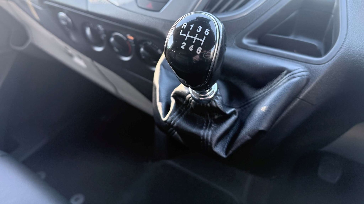 Used Ford Transit Custom 2017 for sale - 77093406: Photo 28