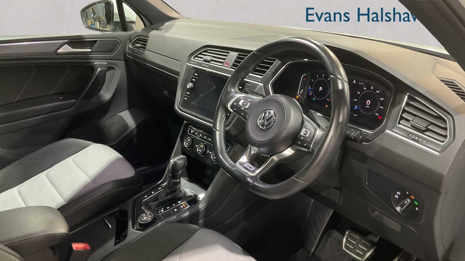 Used Volkswagen Tiguan 2019 for sale - 77914152: Photo 9