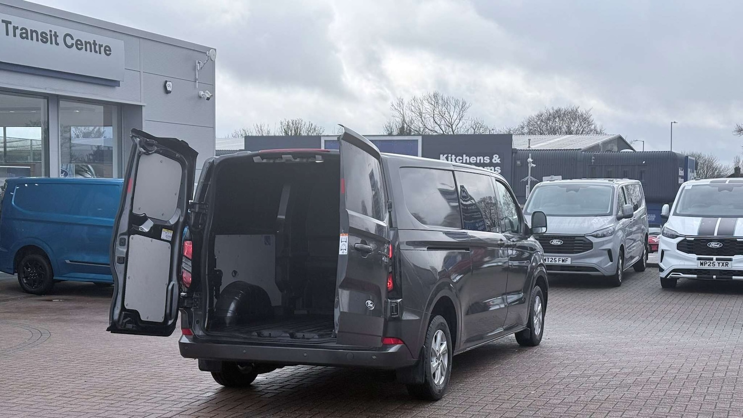 Used Ford Transit Custom 2025 for sale - 77527125: Photo 11