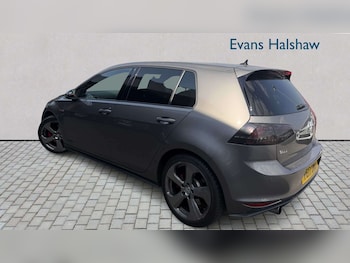 Used Volkswagen Golf 2017 for sale - 79172422: Photo
