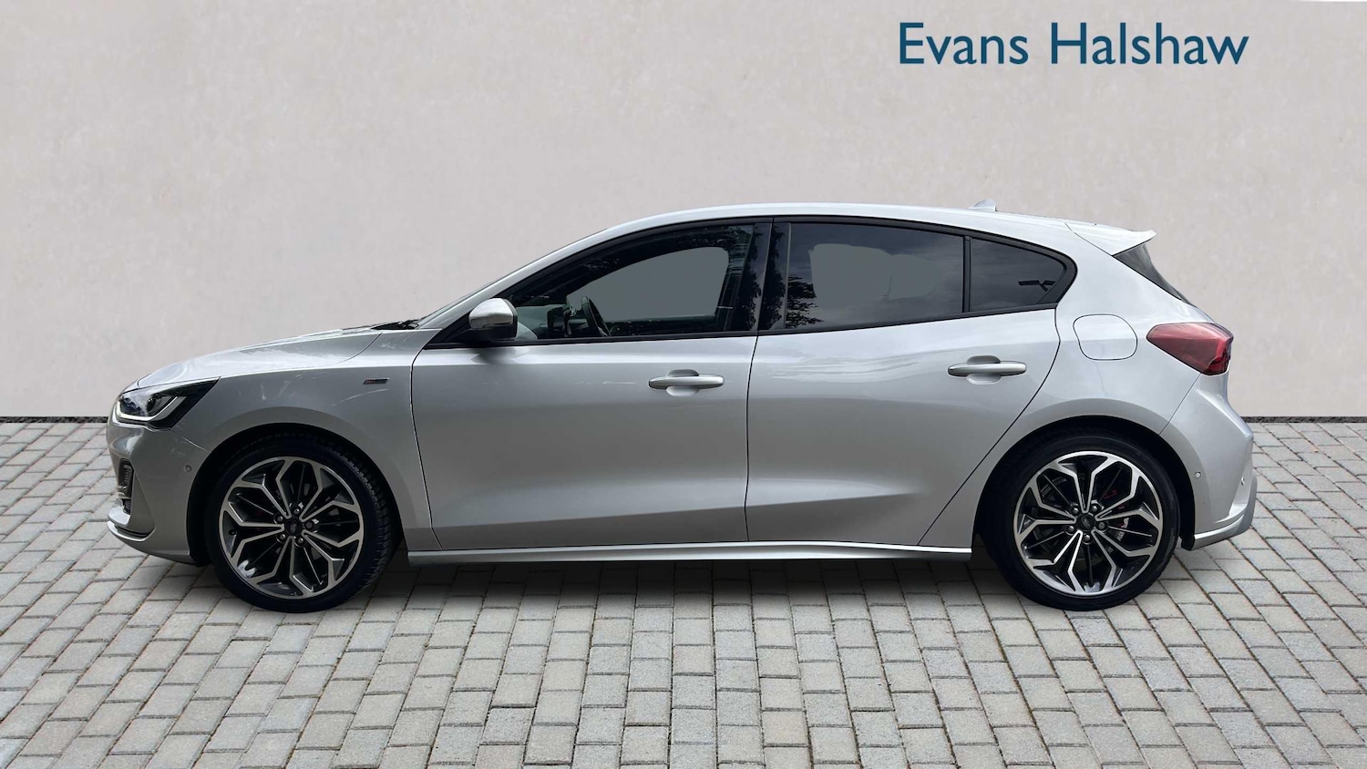 Used Ford Focus 2023 for sale - 76362591: Photo 3