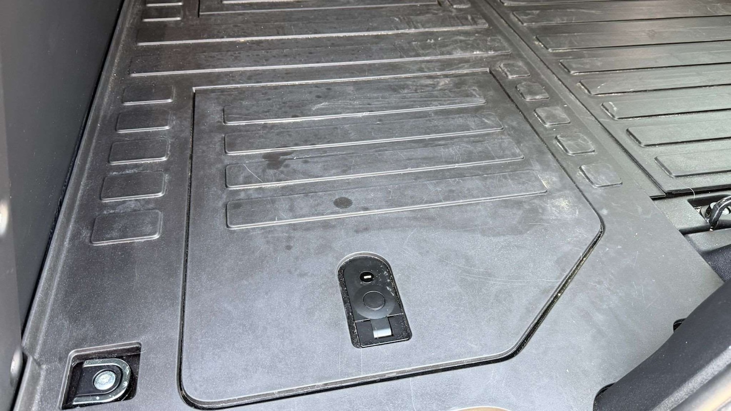 Used Land Rover Defender 2023 for sale - 78173770: Photo 20