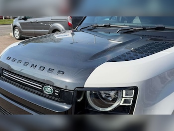 Used Land Rover Defender 2023 for sale - 78173770: Photo