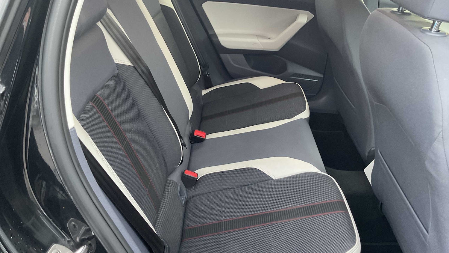 Used Volkswagen Polo 2020 for sale - 76827579: Photo 14