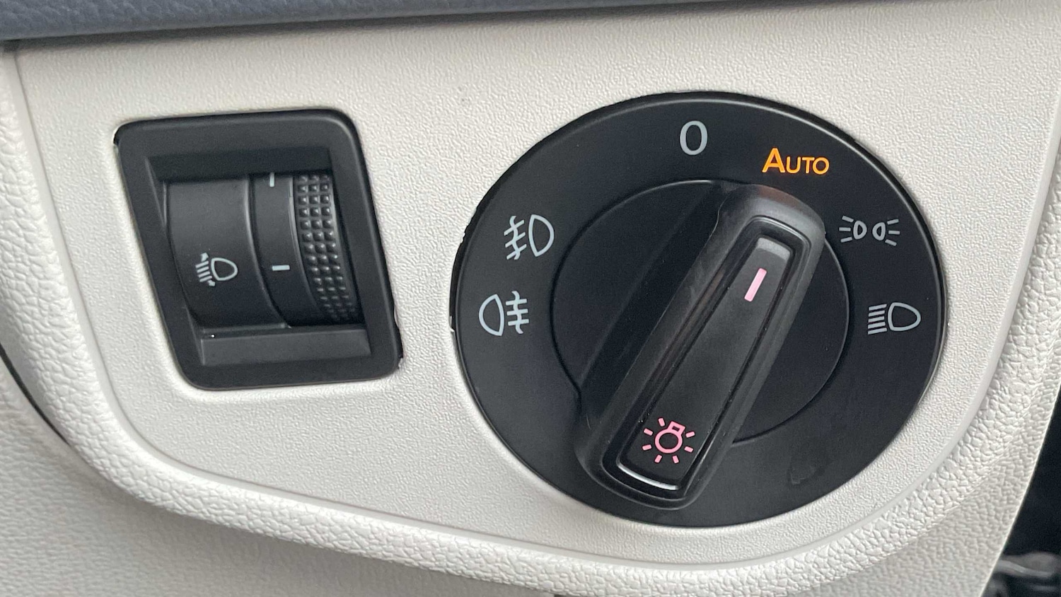 Used Volkswagen Polo 2020 for sale - 76827579: Photo 18