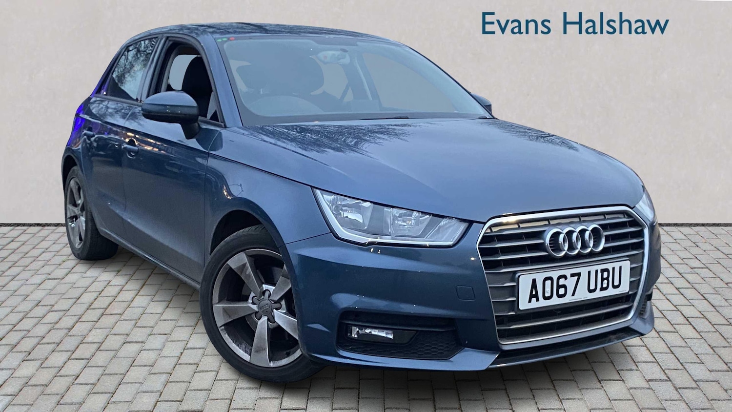 Used Audi A1 2017 for sale - 77044045: Photo 2