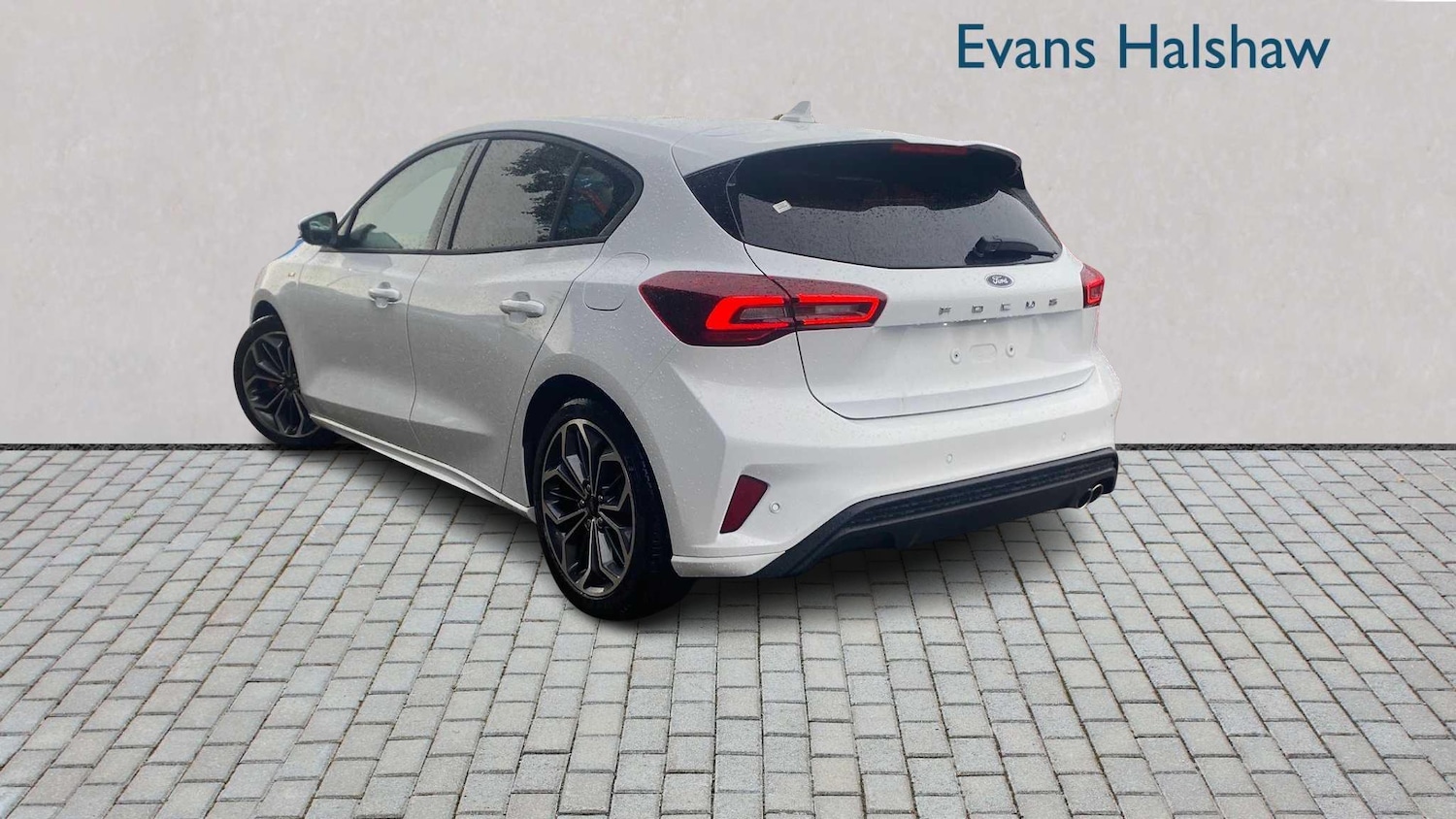 Used Ford Focus 2025 for sale - 76967937: Photo 2