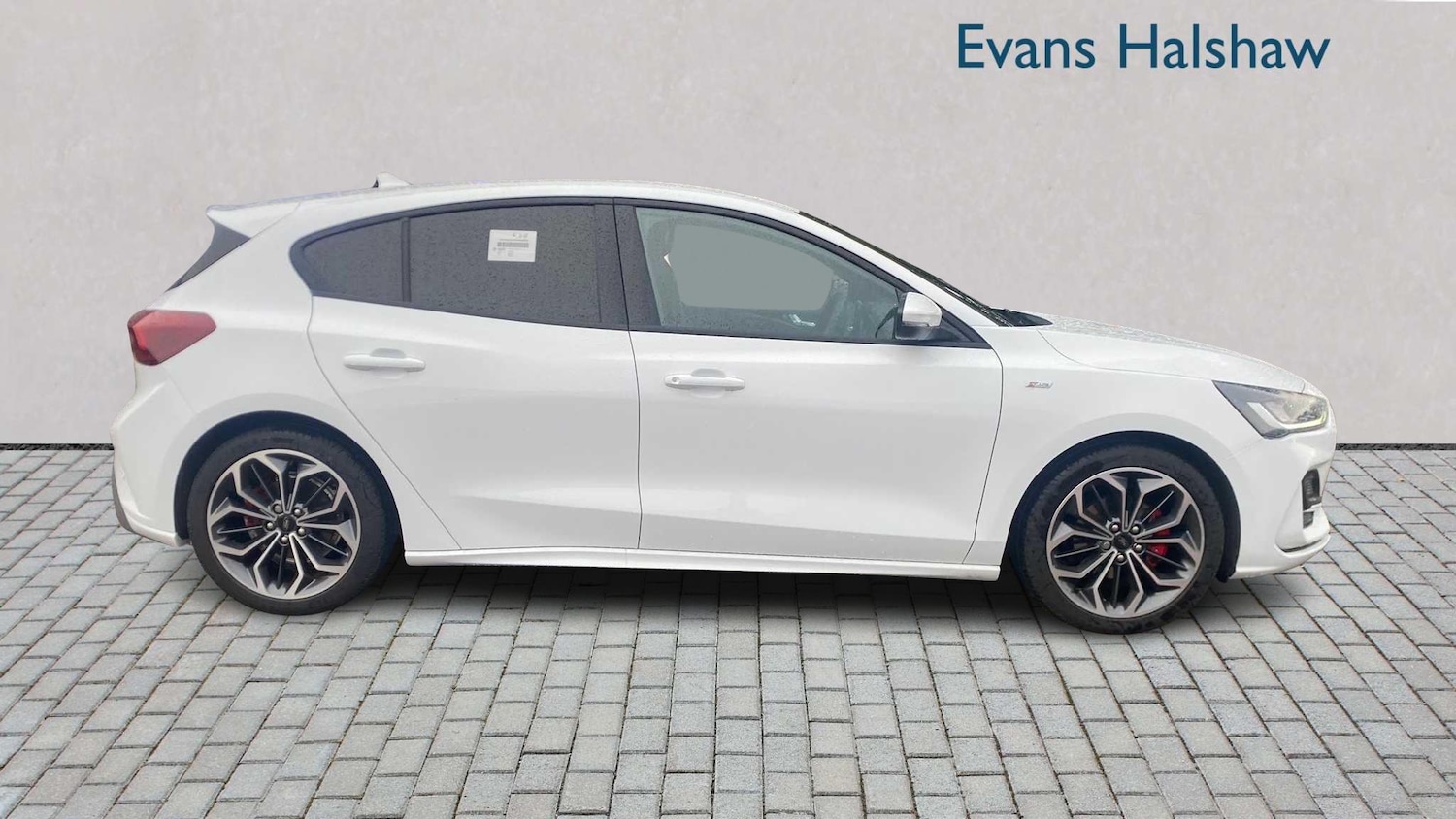 Used Ford Focus 2025 for sale - 76967937: Photo 3