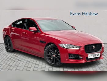 Used Jaguar XE 2019 for sale - 79797912: Photo