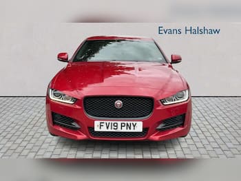 Used Jaguar XE 2019 for sale - 79797912: Photo