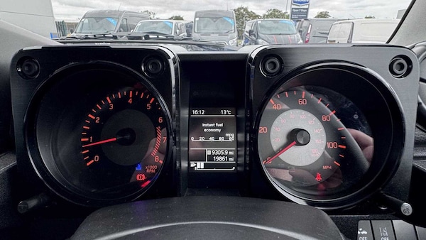Used Suzuki Jimny 2023 for sale - 76339672: Photo 25