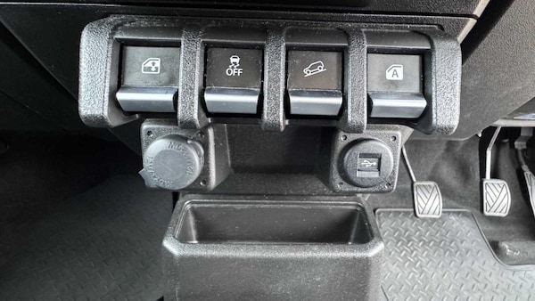 Used Suzuki Jimny 2023 for sale - 76339672: Photo 28
