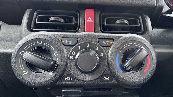 Used Suzuki Jimny 2023 for sale - 76339672: Photo 29
