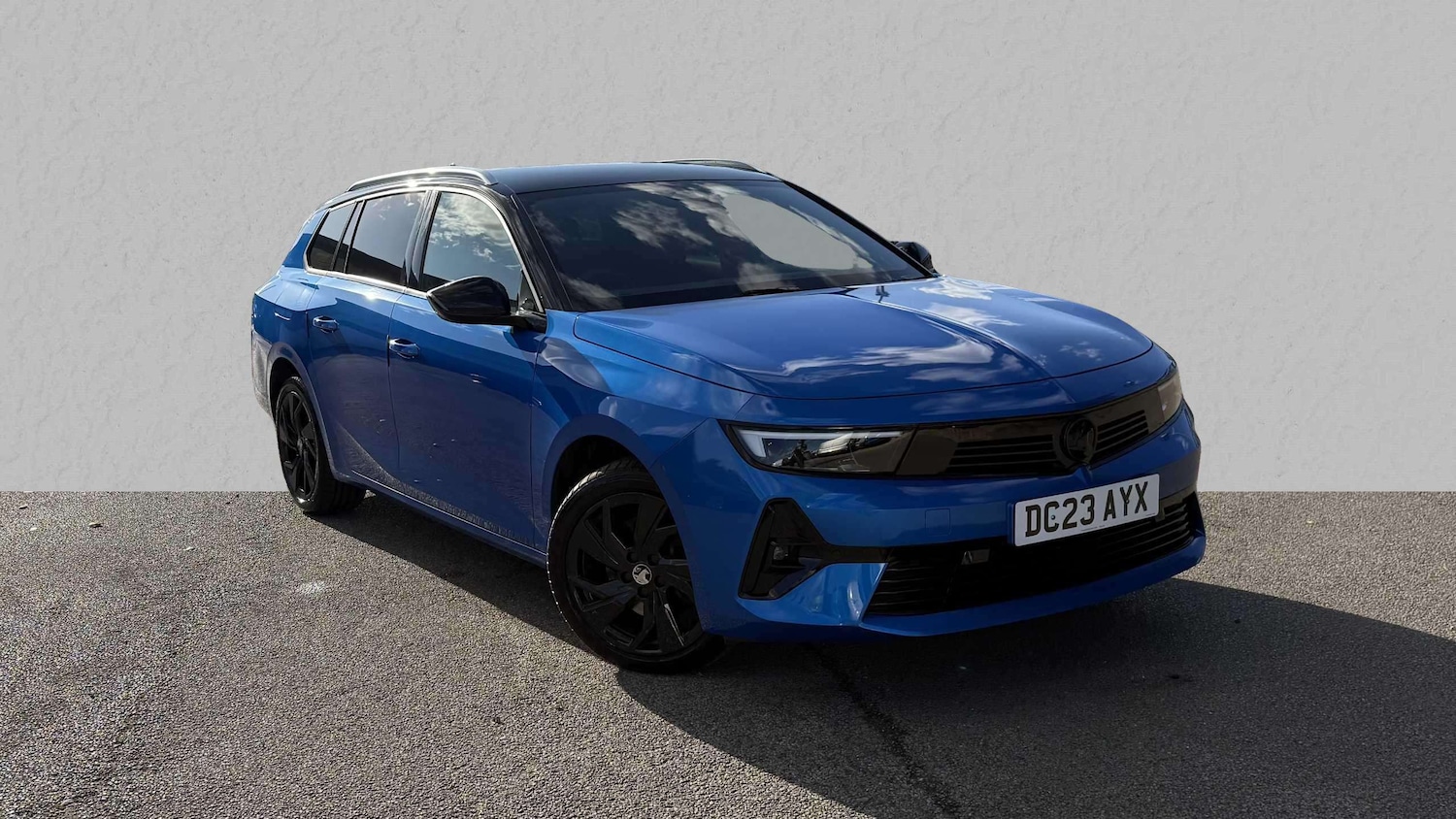 Used Vauxhall Astra 2023 for sale - 76230298: Photo 1