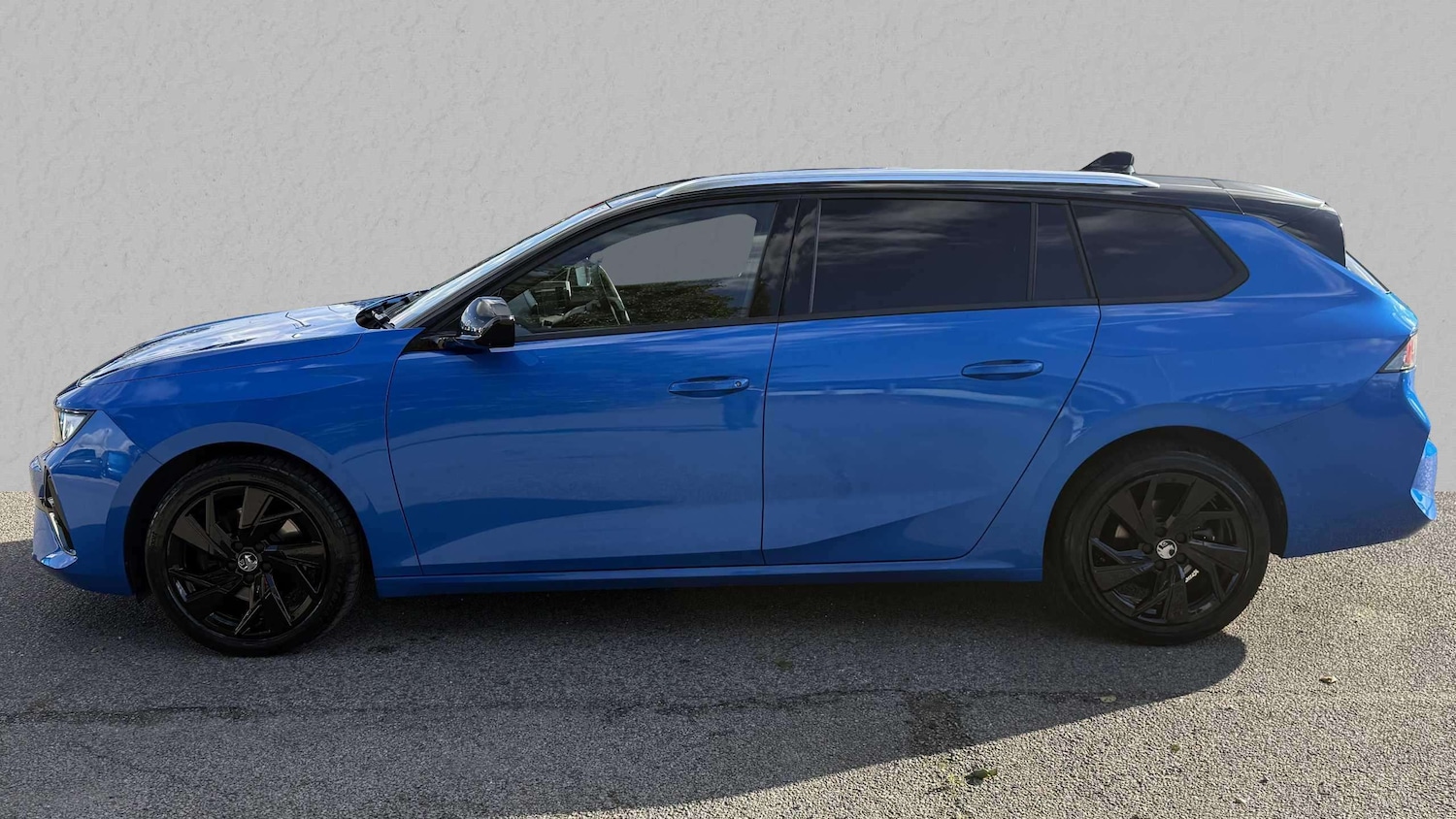 Used Vauxhall Astra 2023 for sale - 76230298: Photo 4