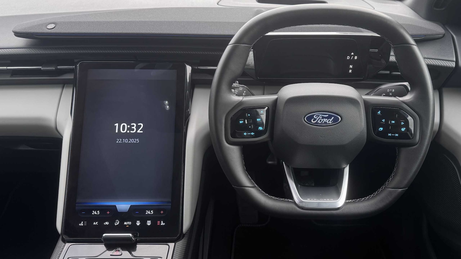 Used Ford Explorer 2024 for sale - 76421198: Photo 11