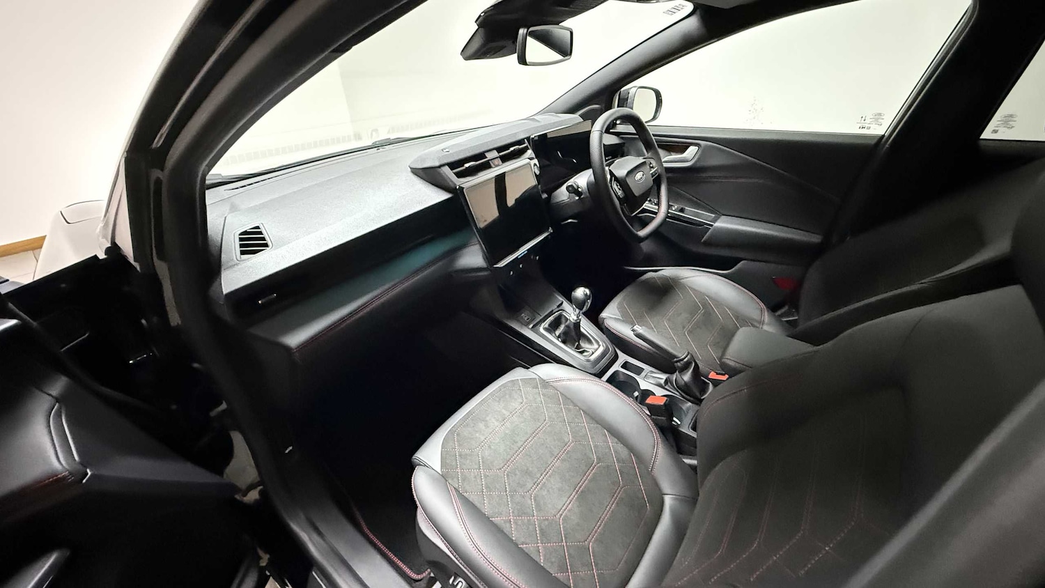 Used Ford Puma 2025 for sale - 76916051: Photo 30