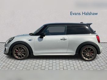Used MINI Hatch 2019 for sale - 79611006: Photo