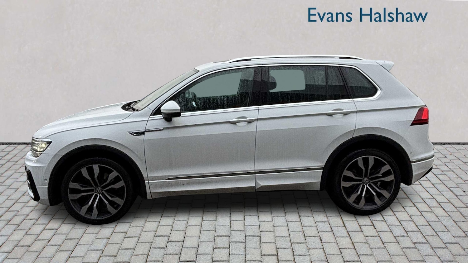 Used Volkswagen Tiguan 2019 for sale - 77348157: Photo 4