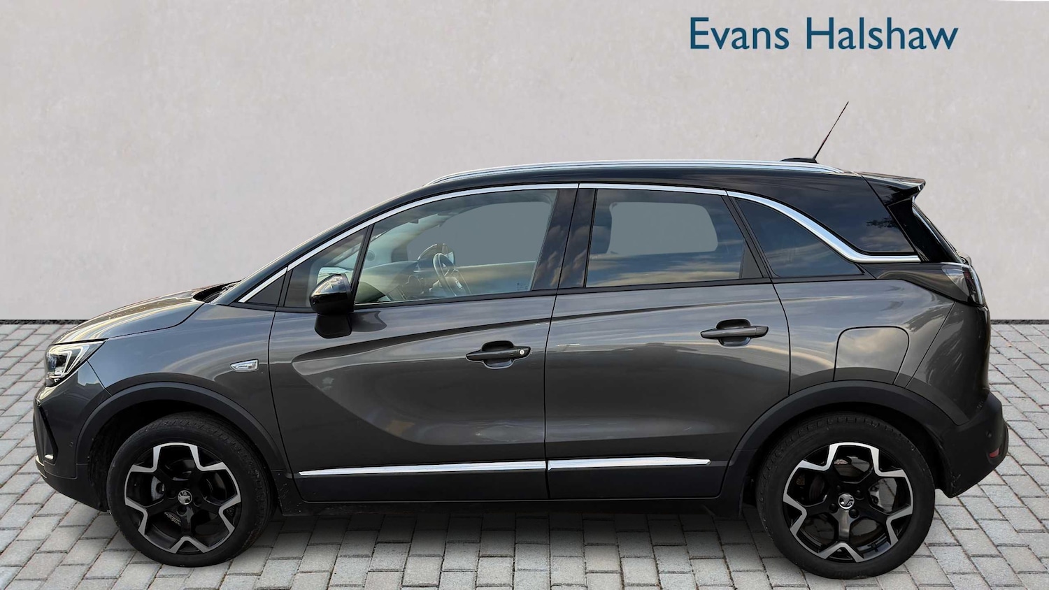 Used Vauxhall Crossland 2022 for sale - 76351702: Photo 3