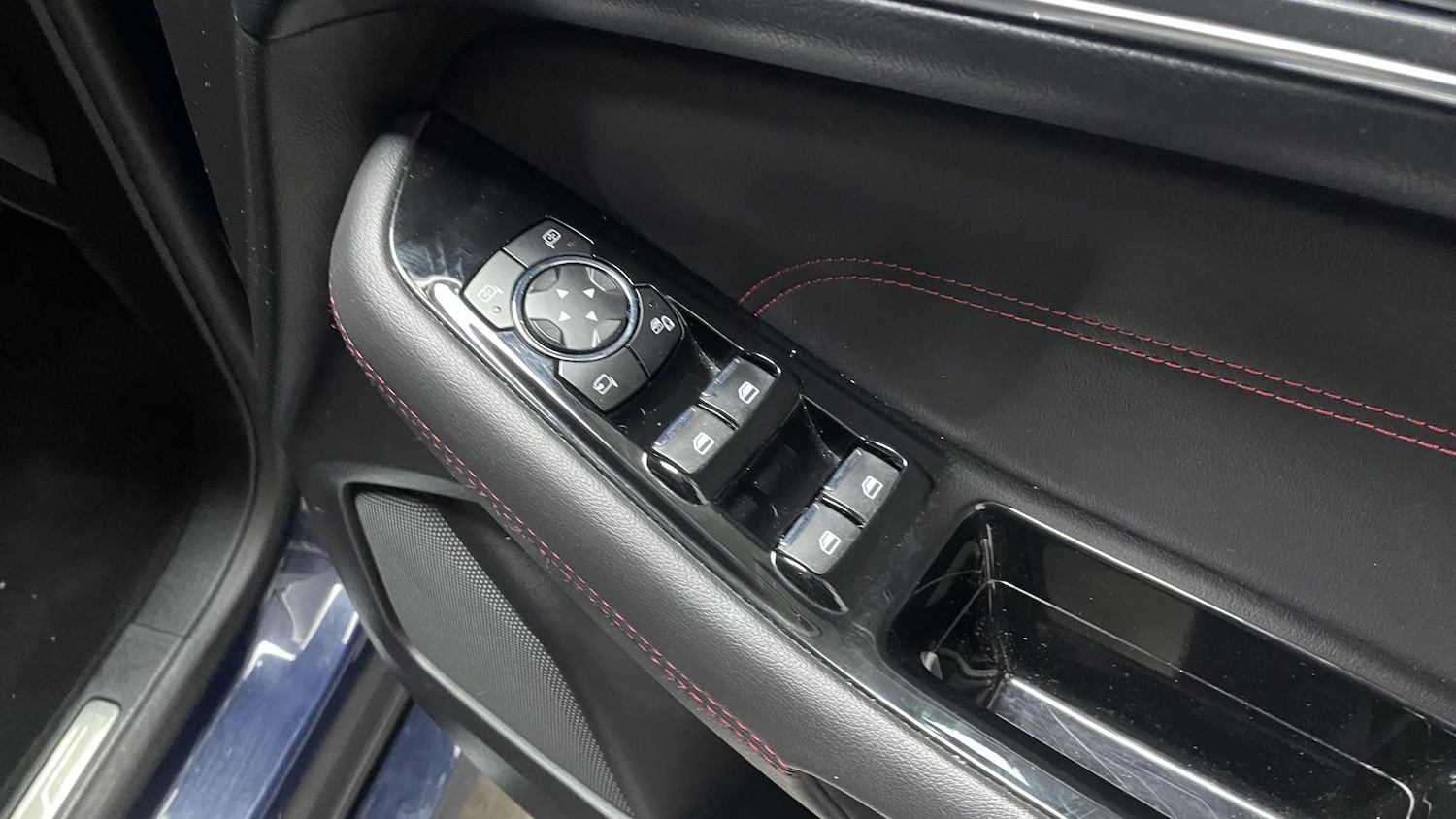 Used Ford S-Max 2021 for sale - 75758023: Photo 14
