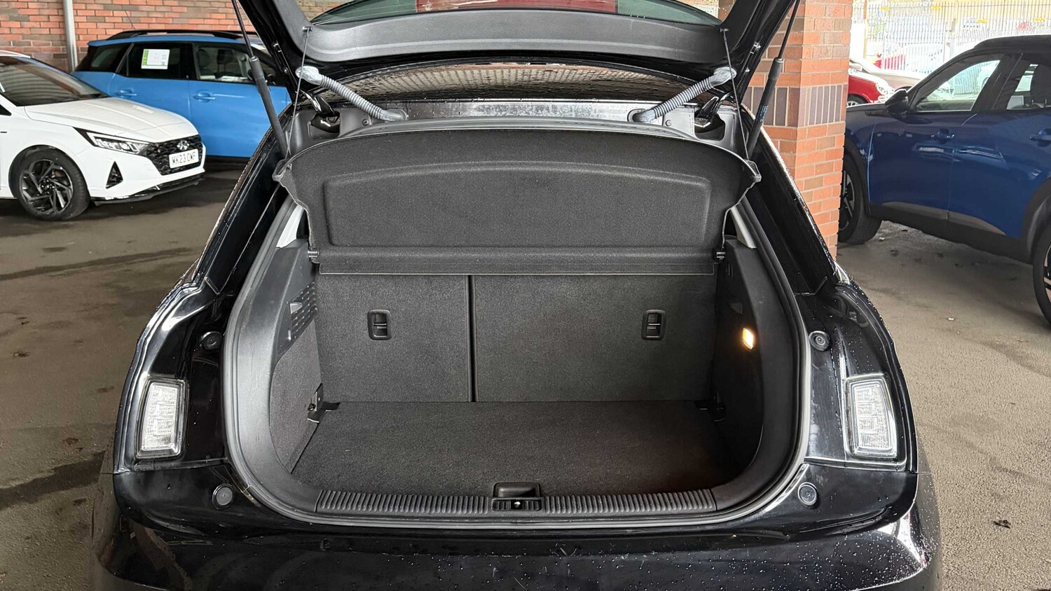 Used Audi A1 2017 for sale - 77686493: Photo 17