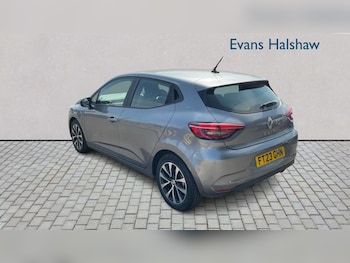 Used Renault Clio 2023 for sale - 79215317: Photo