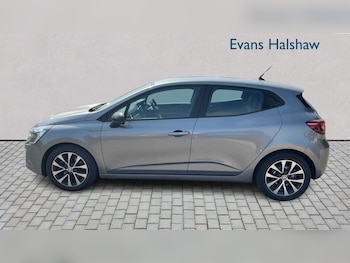 Used Renault Clio 2023 for sale - 79215317: Photo
