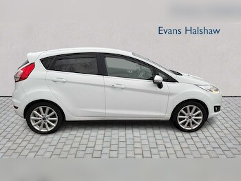 Used Ford Fiesta 2016 for sale - 77294212: Photo