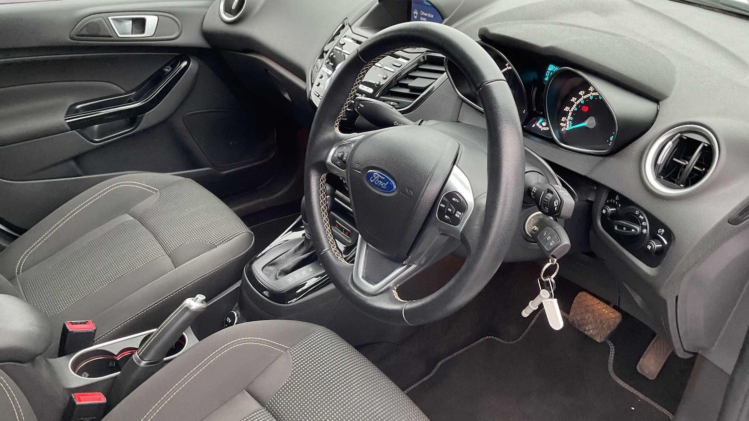 Used Ford Fiesta 2016 for sale - 77294212: Photo 9