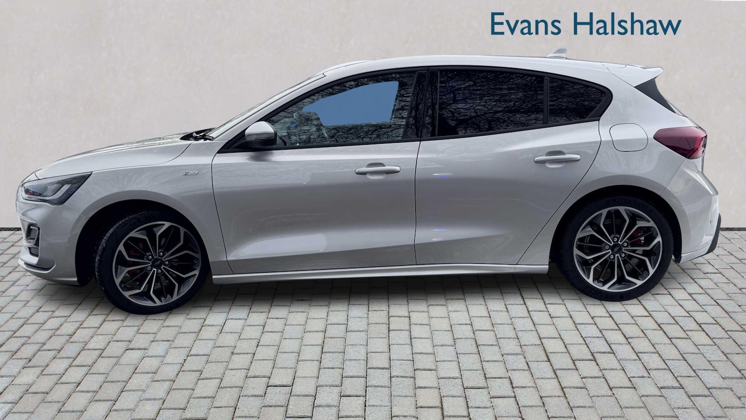 Used Ford Focus 2025 for sale - 77942860: Photo 3