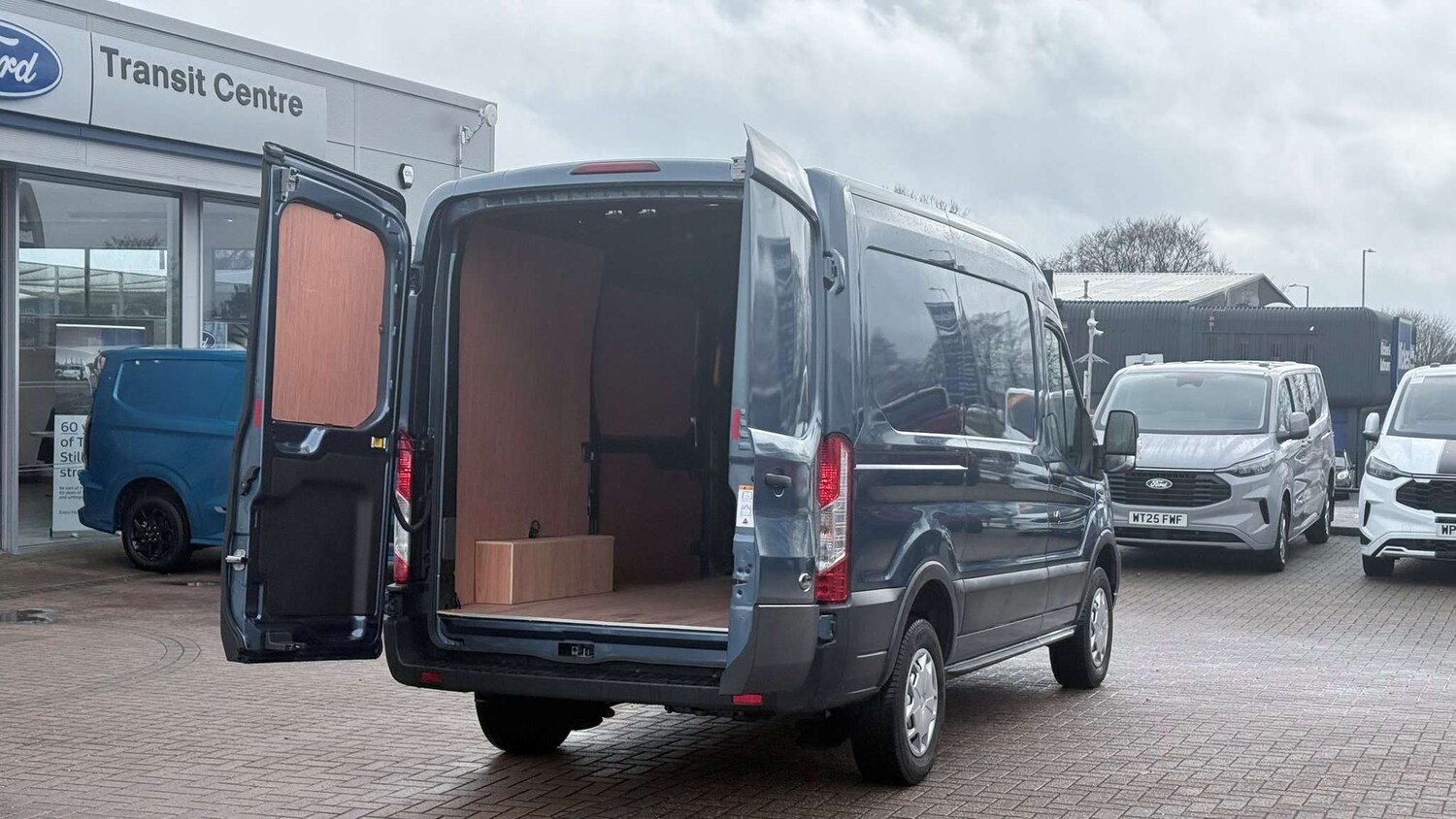 Used Ford Transit 2023 for sale - 77526882: Photo 11