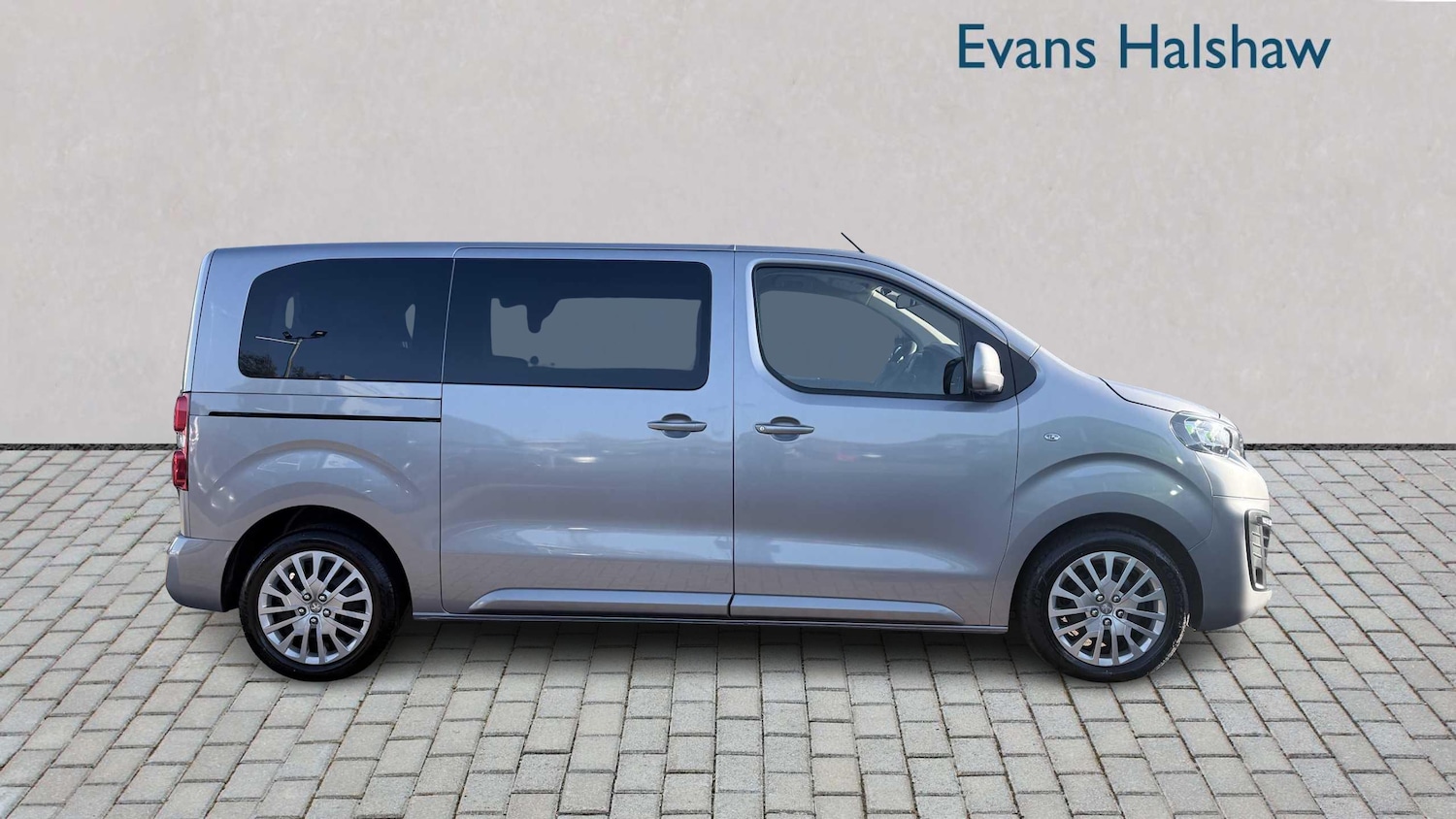 Used Peugeot Traveller 2020 for sale - 76789416: Photo 13