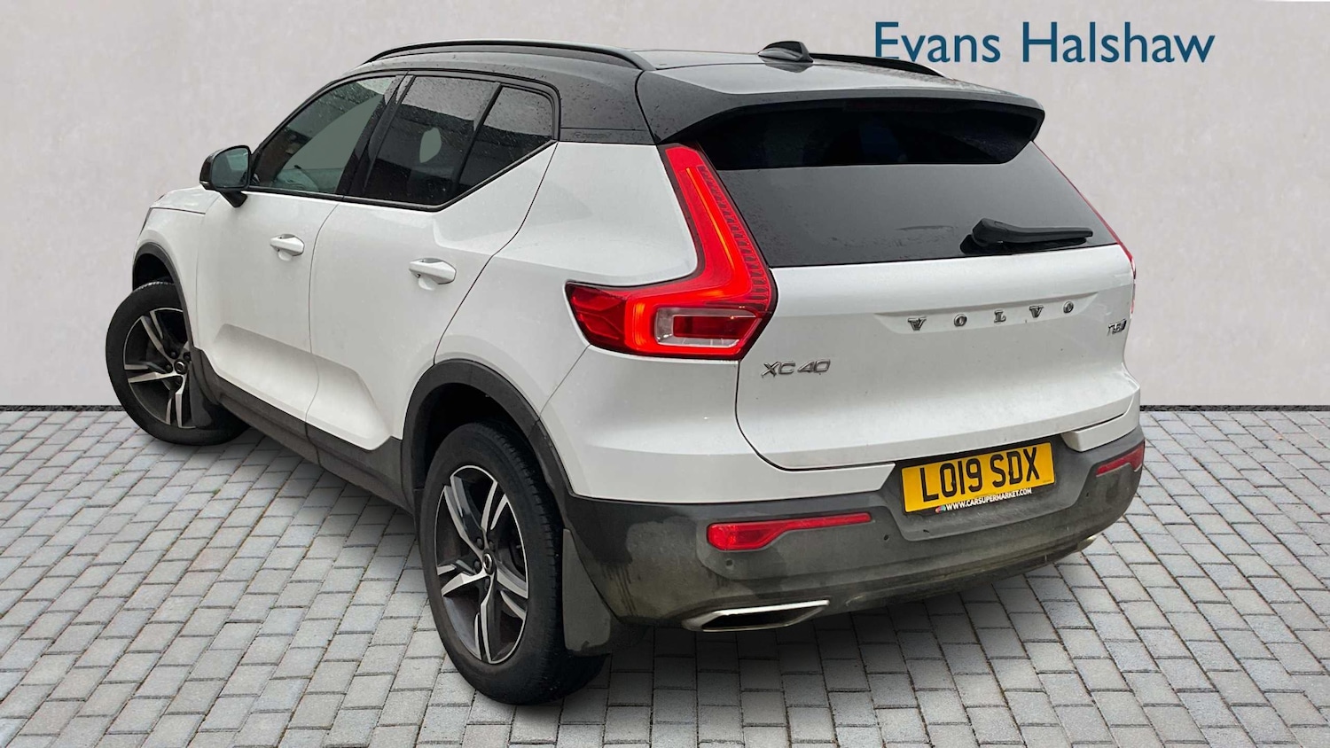 Used Volvo XC40 2019 for sale - 77294242: Photo 3